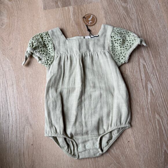 City Mouse Other - City Mouse Short Sleeve Romper - Size 18-24m